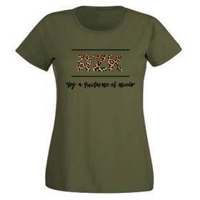 Camiseta verde militar chica "Voy a quitarme"