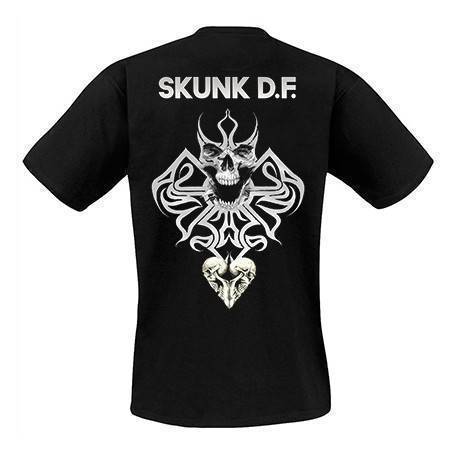 Camiseta estampación trasera "Calavera tribal"